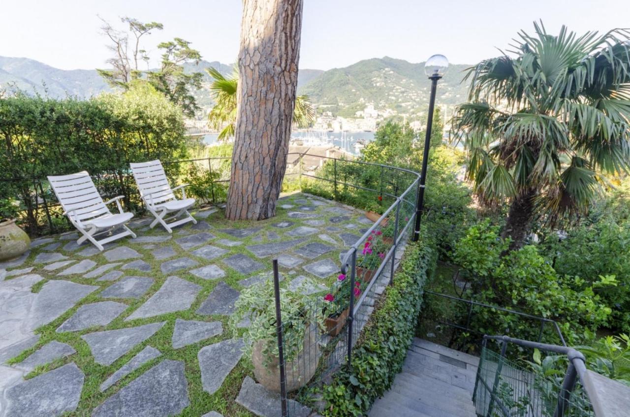 Joivy Apt With Amazing Sea View And Patio, Next To Port Of Rapallo Bagian luar foto